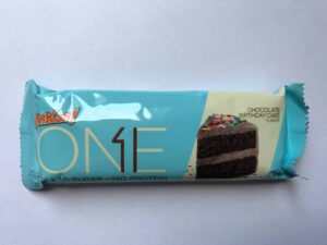 ISS Oh Yeah! One Bar Protein Riegel Chocolate Birthday Cake